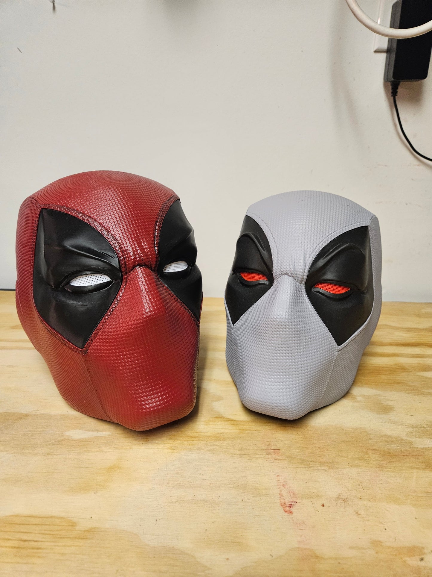 Deadpool Comicbook-style hemet for cosplay or display