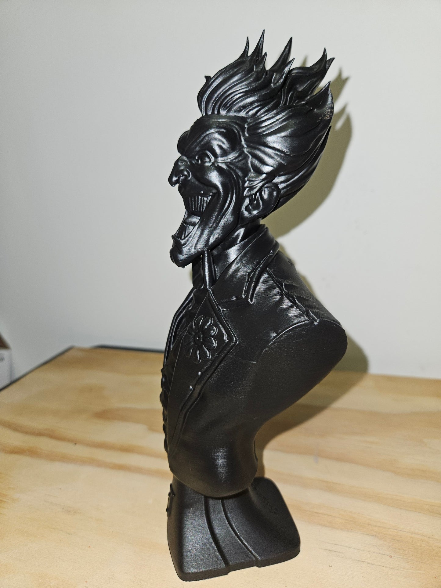 The joker bust statue